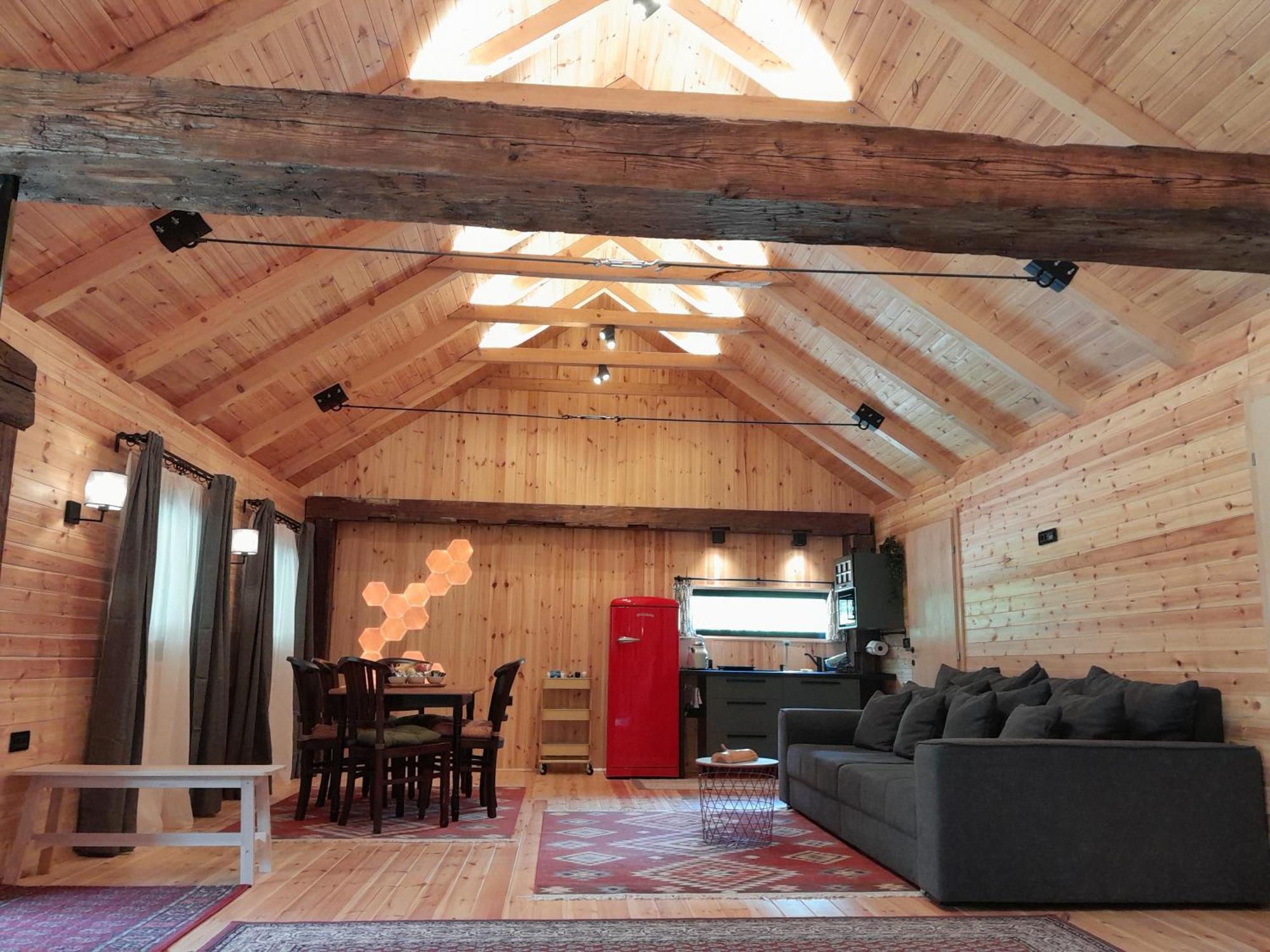 Nica Wood Villa Sremska Kamenica Ngoại thất bức ảnh